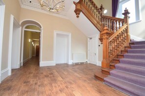 Interior - Rosedene Highland House Emperor Studio Apart 3 (Inverness)