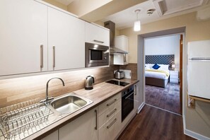 Dishwasher - Rosedene Highland House Emperor Studio Apart 3 (Inverness)