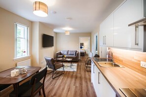 Interior - Rosedene Highland House - The Cottage Apartment 10 (Inverness)