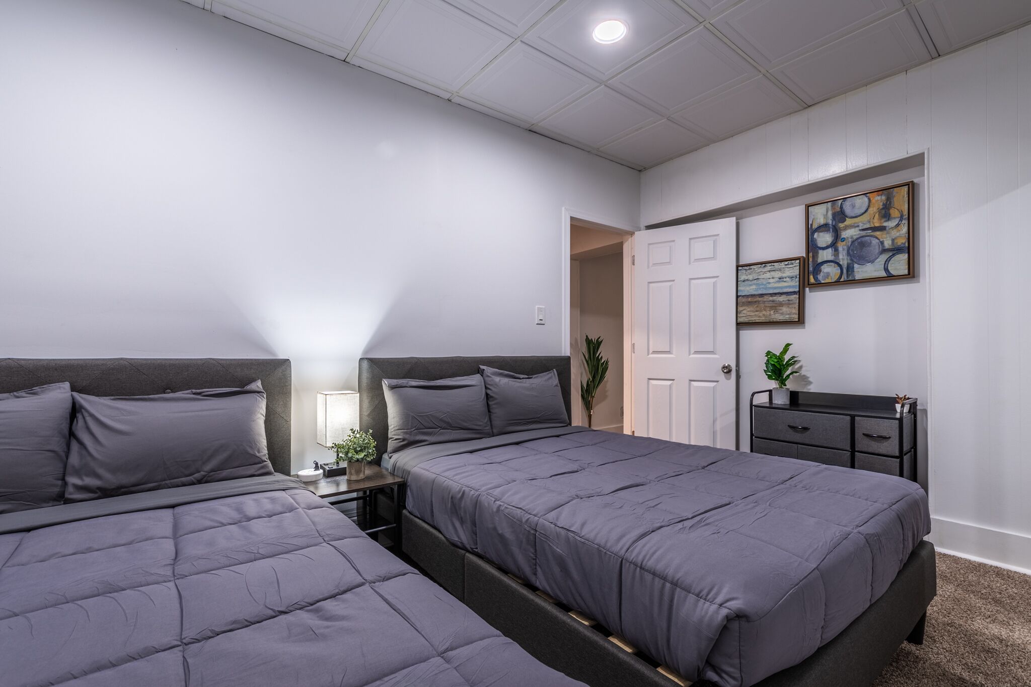 2 sovrum, värdeförvaringsskåp på rummet, skrivbord och gratis wi-fi