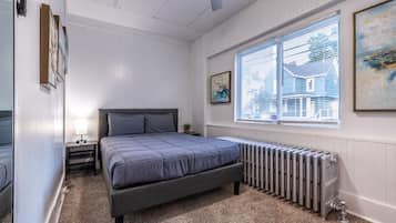 2 bedrooms, in-room safe, desk, free WiFi