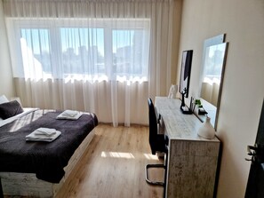 1 bedroom, in-room safe, desk, iron/ironing board - Papaya Apartment  А10 for 5 people with parking (Варна)