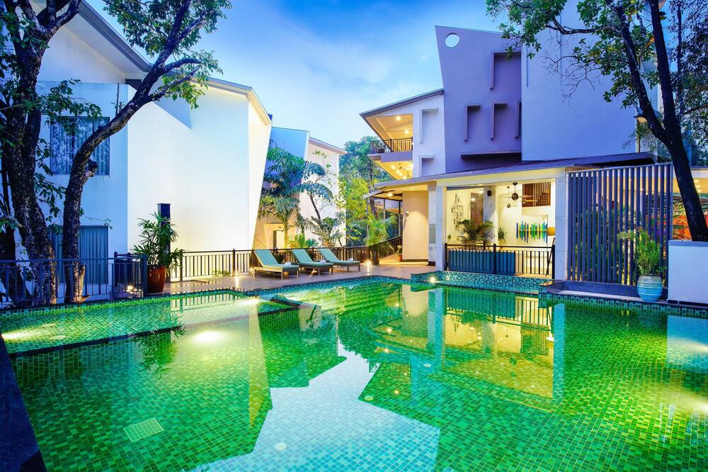 Amoravida By 7 Apple Resorts