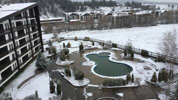 Piscine couverte, piscine extérieure