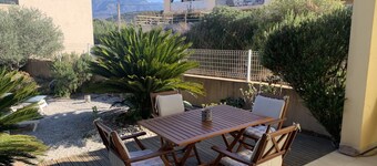 Casa Linda, au calme avec jardin à 900 m plage port et centre de Calvi