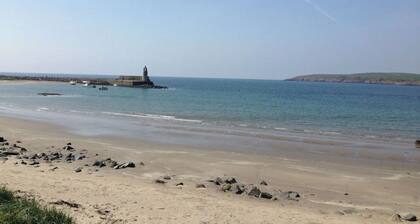 Auld Schoolhouse Sleeps 8 (3 Bedroom)