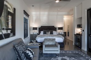 Een smart-tv en een kantoor