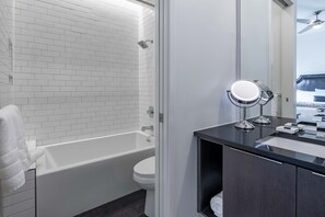 Haartrockner, Handtücher