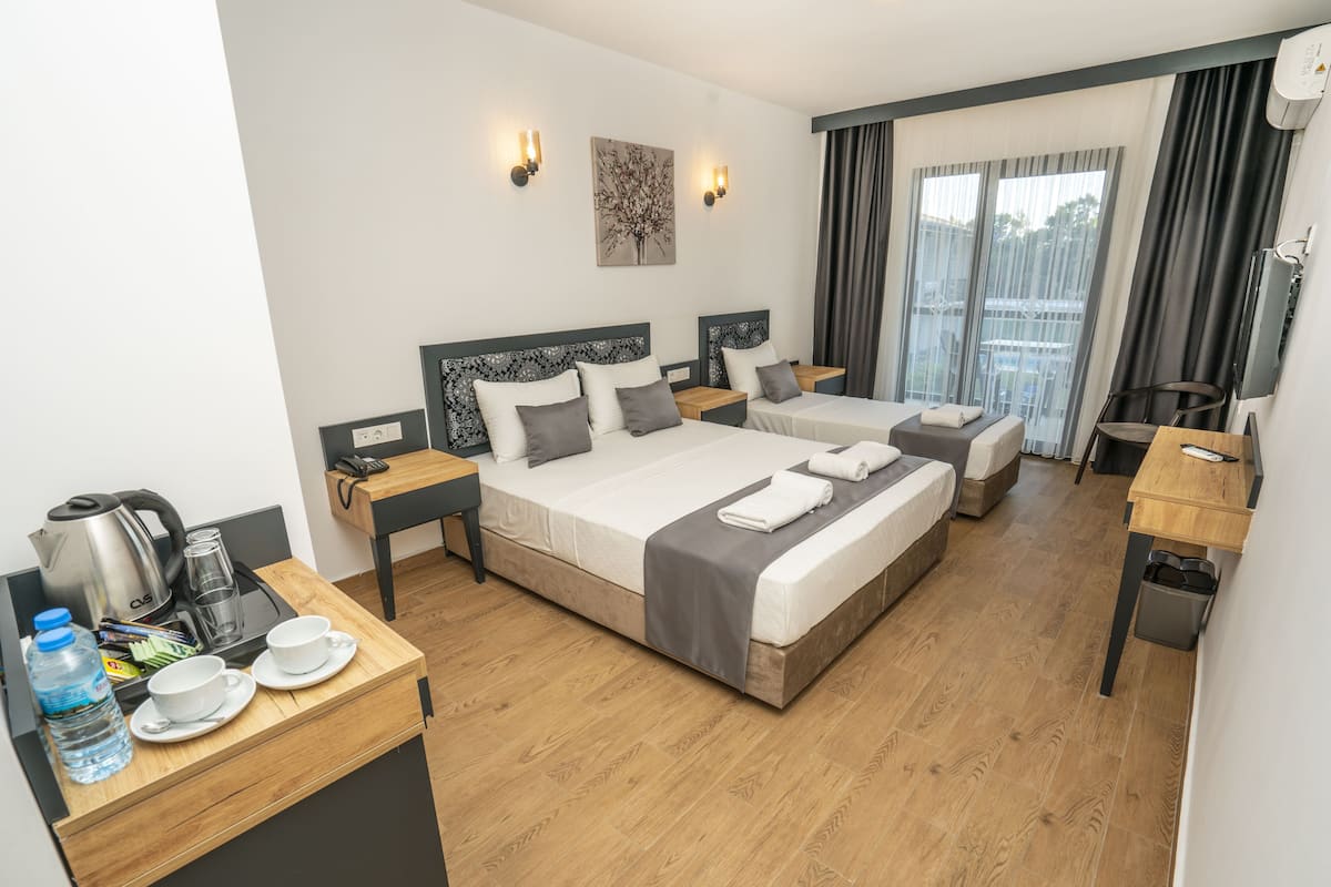 1 sovrum, minibar, värdeförvaringsskåp på rummet och skrivbord