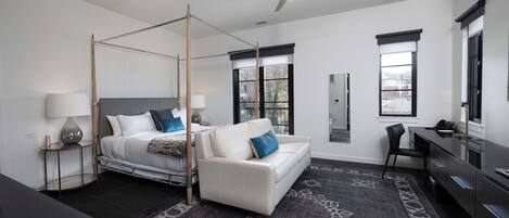 1 slaapkamer, een bureau, een strijkplank/strijkijzer, gratis wifi