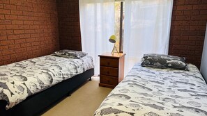 3 bedrooms, iron/ironing board