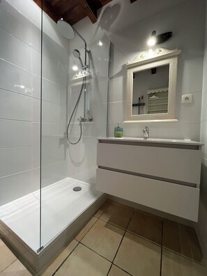 Badewanne, Haartrockner