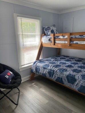2 bedrooms, free WiFi, bed sheets