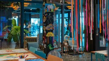 Vila Keluarga | Interior