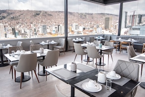 Breakfast, lunch and brunch served -  Mitru Express (La Paz)