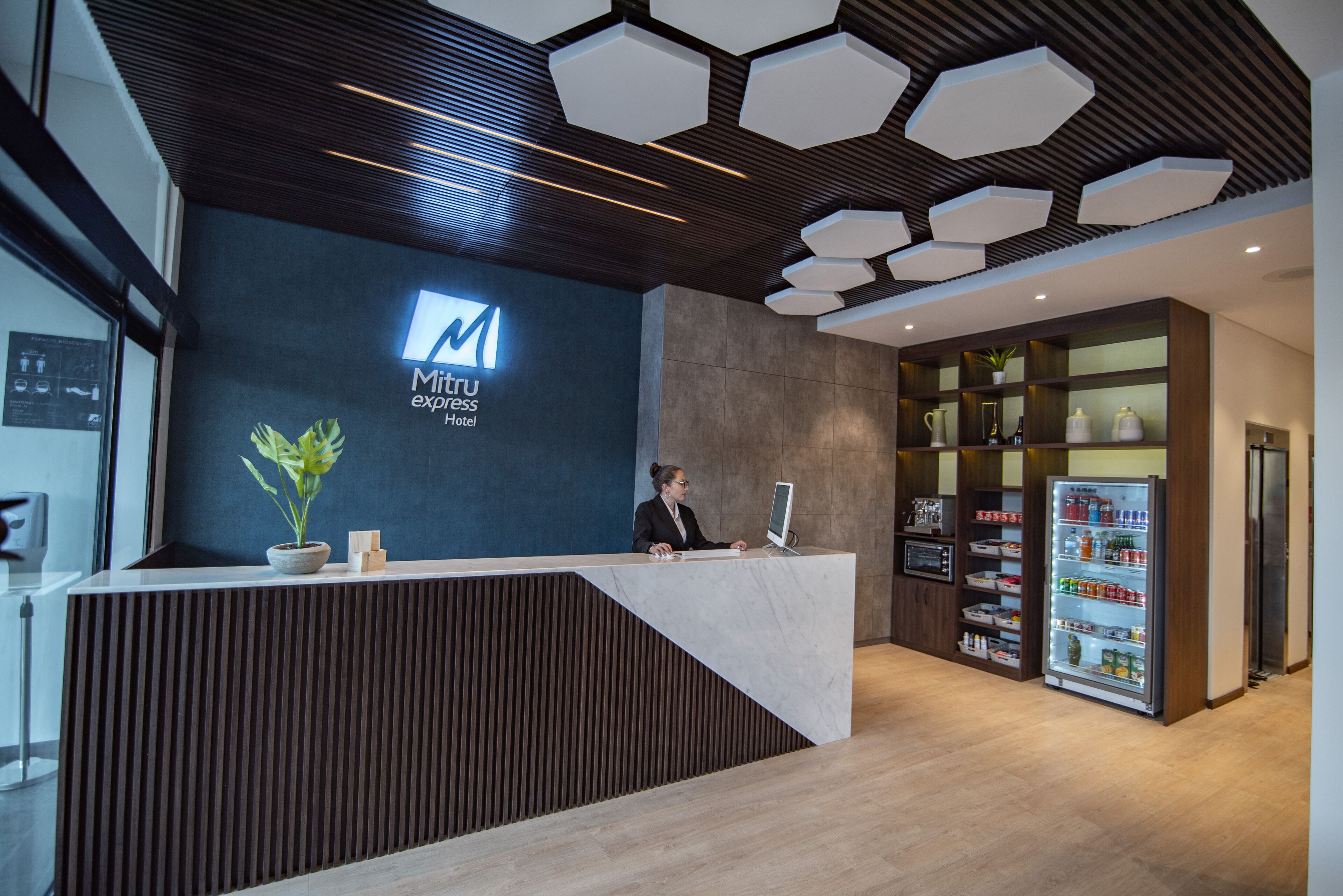 Photo - Mitru Express Hotel