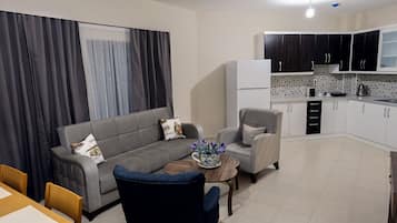 Deluxe Μεζονέτα | 2 υπνοδωμάτια, γραφείο, δωρεάν Wi-Fi, κλινοσκεπάσματα
