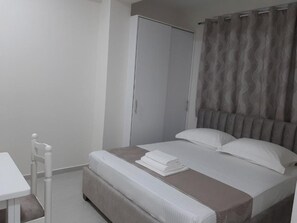Double Room, Kitchen | Bed sheets - Vila Lejla (Ksamil)
