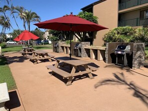 Outdoor dining - Live the Aloha Life | Pono Kai | H207 (Kapaʻa)
