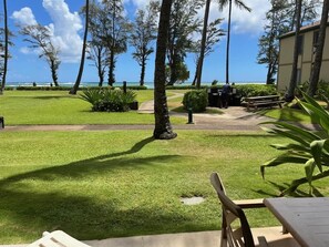 Outdoor dining - Inviting Ocean View Condo | Pono Kai Resort | G104 (Kapaʻa)