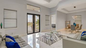 Nhà (3915 Gulfstream Pkwy) | Phòng khách