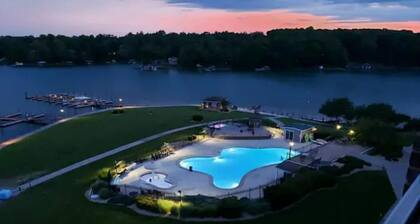 Mariners Landing Condo at SML. AMENITY OVERLOAD!