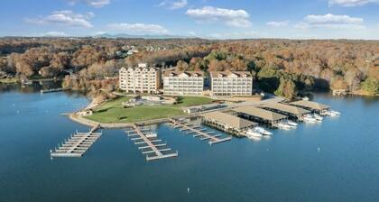 Mariners Landing Condo at SML. AMENITY OVERLOAD!