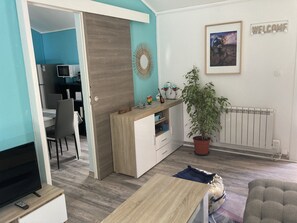 Unclassified image, 4 of 18, button - Charming country house with private garden (Le Beausset)