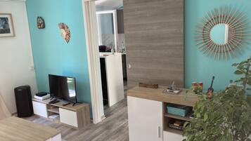 TV, stereo