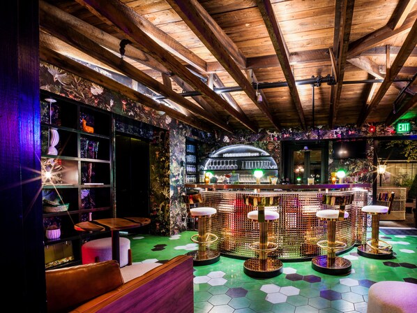 Bar (on property) - American Beech in Greenport NY - King Suite 1 (Greenport)