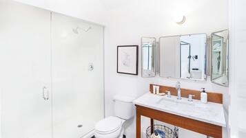 Hair dryer, towels