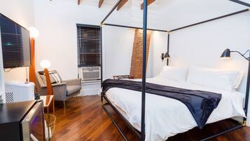 1 bedroom, iron/ironing board, Internet, bed sheets