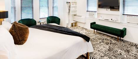 1 bedroom, iron/ironing board, internet, bed sheets