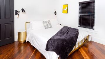 2 bedrooms, iron/ironing board, Internet