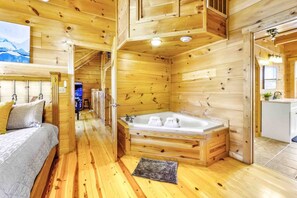 4 Schlafzimmer, Schreibtisch, Bügeleisen/Bügelbrett, Reisekinderbett