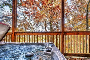 مغطس سبا خارجي