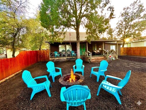 Family and Dog friendly Cabin in Payson close to town, parks, hiking trails 