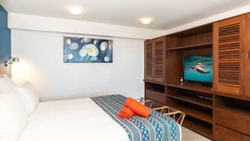 4 Schlafzimmer, Zimmersafe, Schreibtisch, BĂŒgeleisen/BĂŒgelbrett