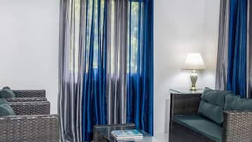 1 bedroom, iron/ironing board, free WiFi