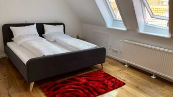 2 Schlafzimmer, schallisolierte Zimmer, Bügeleisen/Bügelbrett