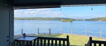 Clean Breathtaking Waterfront deck view lake/mountains<br>400 Farr Shores unit 6B