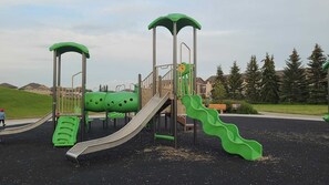 Children's area - 2BR Stylish Suite: Outlets & REC Room|Sep Entrance (Edmonton)