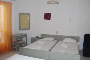 1 bedroom, free WiFi, bed sheets - Renia Hotel-apartments-studio (Agia Pelagia)