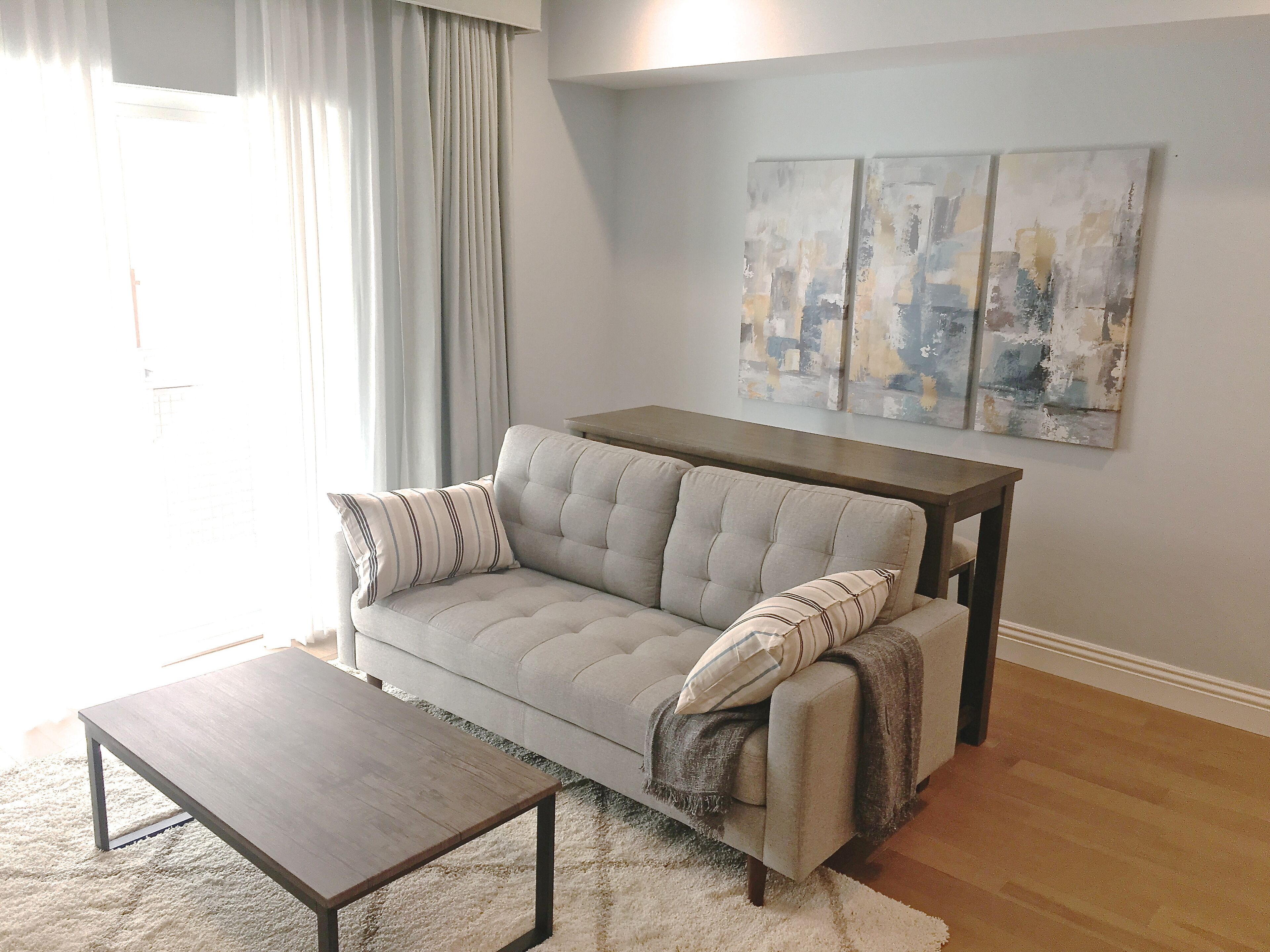 Large Luxury 1 Bedroom Apt w/ Queen Bed. Secured Building. Downtown LA