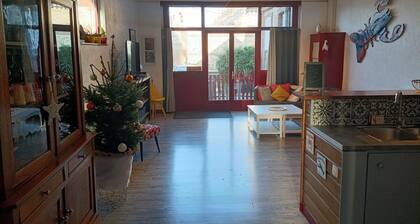 **Charming gîte two minutes from the beach**.