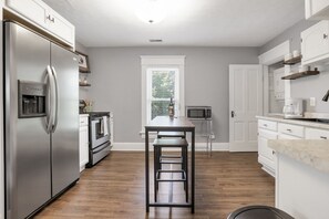 Fridge, microwave, oven, stovetop - Peaceful + Private Home | Full Kitchen | Sleeps 4 (Baltimore)