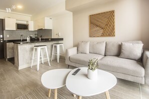 Gác | Khu phòng khách | Smart TV, Netflix, dịch vụ stream