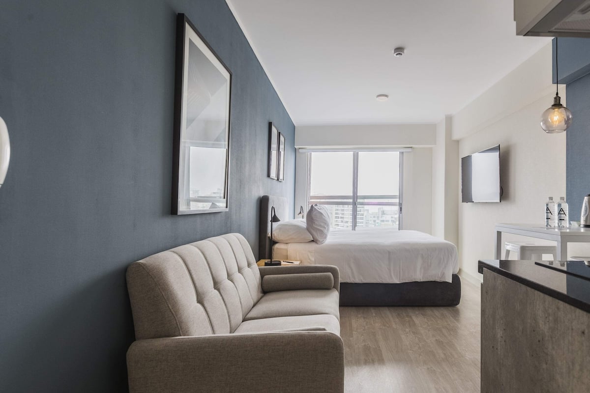 Loft (1707) | Living area