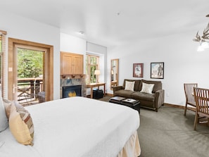 1 bedroom, desk, iron/ironing board, free WiFi
