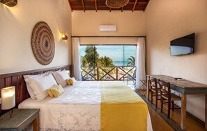 Luxo Superior com cama extra | Roupas de cama antialérgicas, frigobar, cofres nos quartos